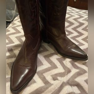 Brown leather western boots size 39 (8) really good condition
